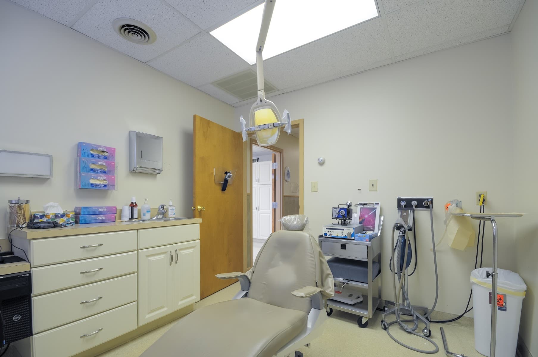 Exterior photograph of Cincinnati Oral, Maxillofacial & Dental Implant Surgery, Madeira, Ohio. Credit: Christian Vetter via Google.