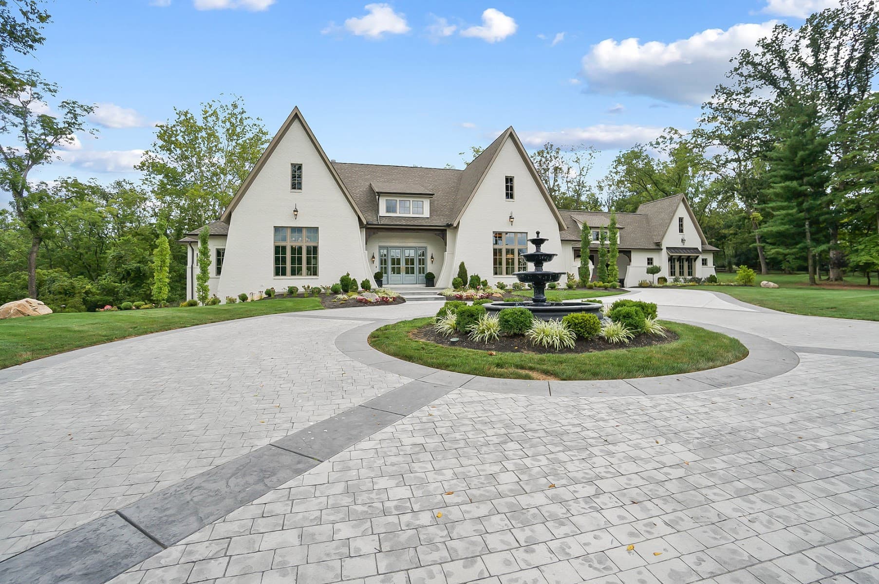 Exterior photograph of Legendary Homes, Madeira, Ohio. Credit: Legendary Homes via Google.